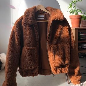 UO Cropped Teddy Jacket
